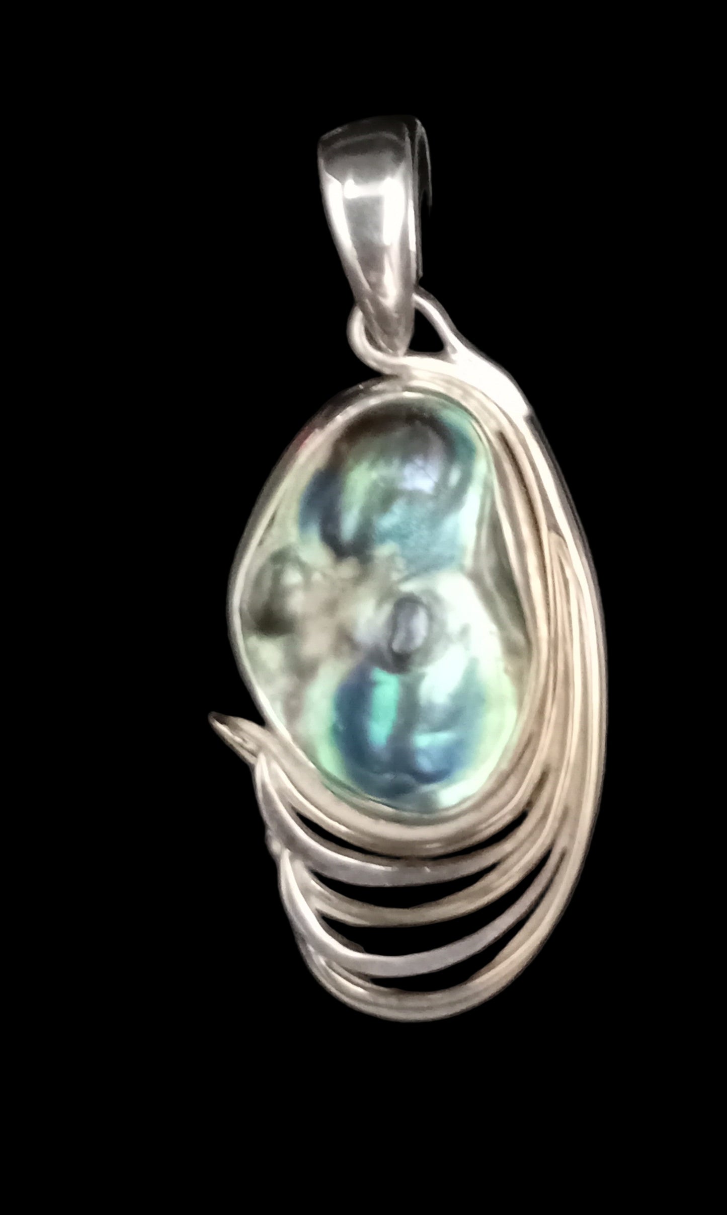 Natural Wild Pāua (New Zealand Abalone) Pearl Pendant Wave
